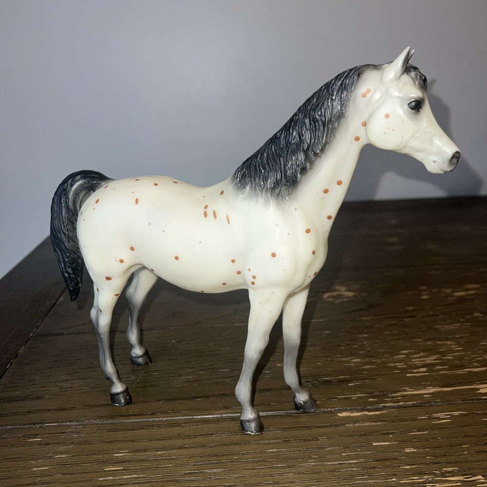 Breyer Standing Spotted Horse With Plaid Blanket Breyer Molding Co Mark 9.5"H